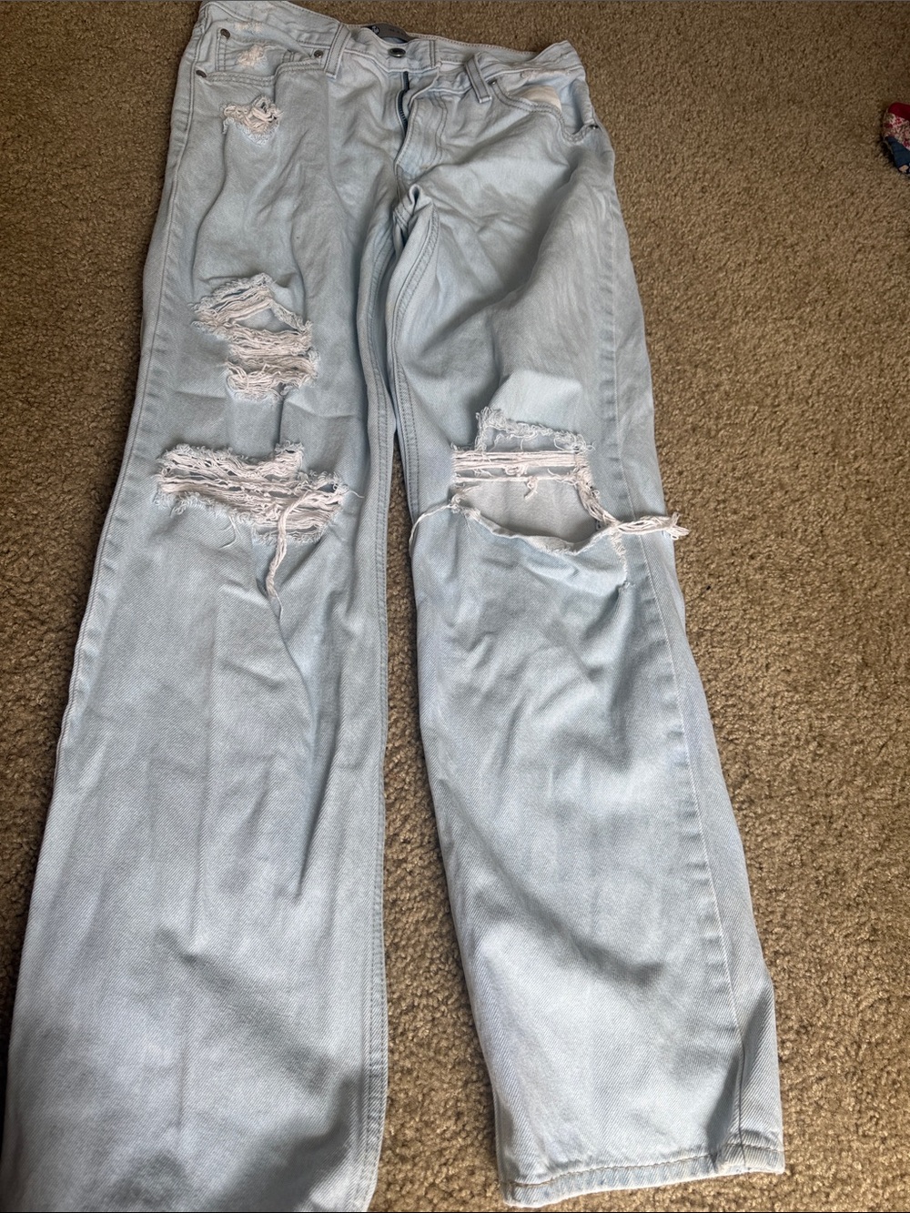 Light Blue Levi’s Baggy Distressed Women’s Jeans